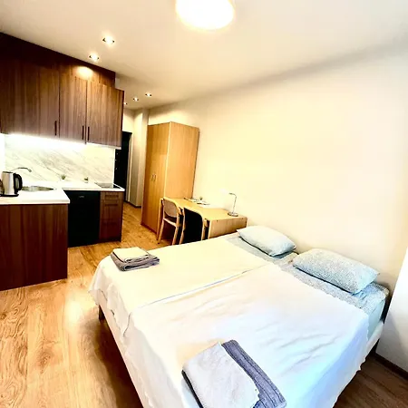 Rvr Smart With Self Check In Aparthotel *