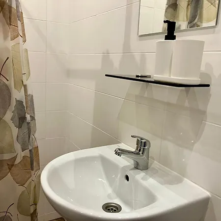 Rvr Smart 2 With Self Check In Apartmanhotel 3*